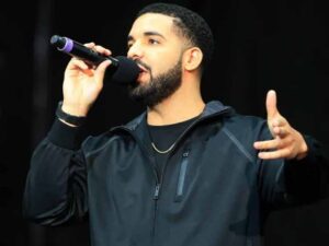 دانلود آهنگ No Guidance از Drake و Chris Brown Ft با متن و ترجمه