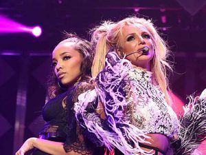 دانلود آهنگ slumber party از Britney Spears و Tinashe با متن و ترجمه