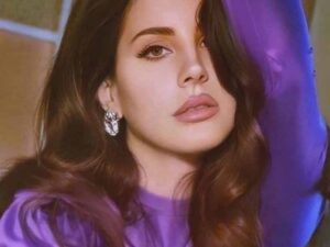 دانلود آهنگ Beautiful از Lana Del Rey با متن و ترجمه