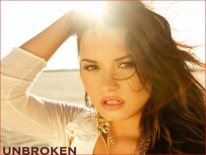 دانلود آهنگ Unbroken از Demi Lovato با متن و ترجمه