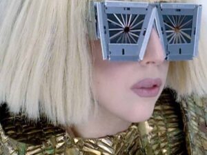 دانلود آهنگ Bad Romance از Lady Gaga با متن و ترجمه