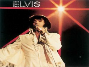 دانلود آهنگ You’ll Never Walk Alone از Elvis Presley با متن و ترجمه