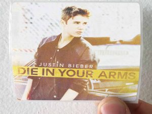 دانلود آهنگ Die In Your Arms از Justin Bieberi با متن و ترجمه