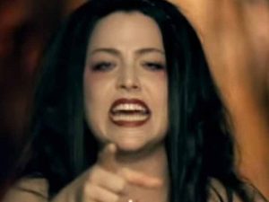دانلود آهنگ Sweet Sacrifice از Evanescence با متن و ترجمه