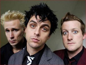 دانلود آهنگ Tell Me When It’s Time To Say I Love You از Green Day با متن و ترجمه