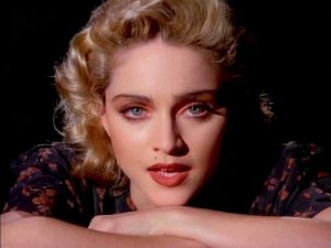 دانلود آهنگ Live To Tell از Madonna با متن و ترجمه