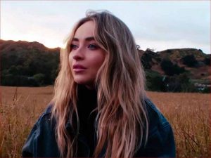 دانلود آهنگ Exhale از Sabrina Carpenter با متن و ترجمه