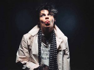 دانلود آهنگ Abyss از Yungblud با متن و ترجمه