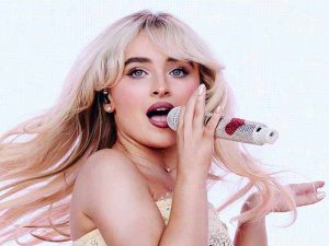 دانلود آهنگ Taste از Sabrina Carpenter با متن و ترجمه