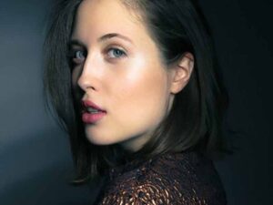 دانلود آهنگ No Roots از Alice Merton با متن و ترجمه