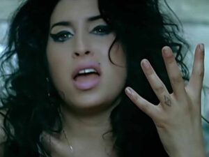 دانلود آهنگ Rehab از Amy Winehouse با متن و ترجمه