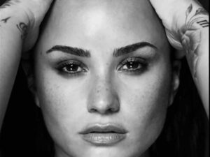 دانلود آهنگ Concentrate از Demi Lovato با متن و ترجمه