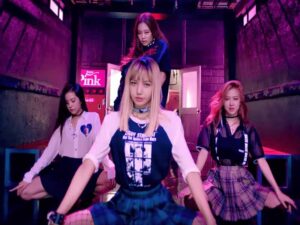 دانلود آهنگ BOOMBAYAH از BLACKPINK با متن و ترجمه