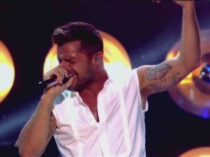 دانلود آهنگ اسپانیایی Come With Me از Ricky Martin با متن و ترجمه