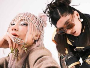 دانلود آهنگ ترکی Sahipsiz از Hande Yener و Lil Zey با متن و ترجمه