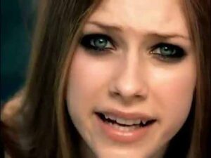 دانلود آهنگ Who Knows از Avril Lavigne با متن و ترجمه