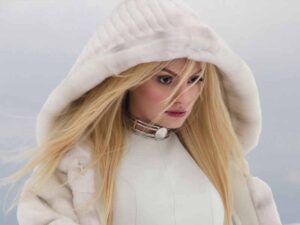 دانلود آهنگ انگلیسی  فرانسوی Ecoute از Alexandra Stan و Havana با متن و ترجمه