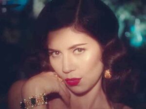 دانلود آهنگ Froot از MARINA و THE DIAMONDS با متن و ترجمه