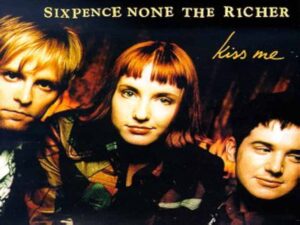 دانلود آهنگ Kiss Me از Sixpence None The Richer با متن و ترجمه