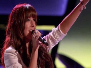 دانلود آهنگ Wrecking Ball از Christina Grimmie با متن و ترجمه