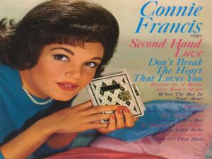 دانلود آهنگ Pretty Little Baby از Connie Francis با متن و ترجمه