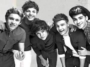 دانلود آهنگ They Don’t Know About Us از One Direction با متن و ترجمه