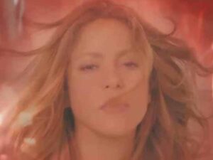 دانلود آهنگ When a Woman از Shakira با متن و ترجمه