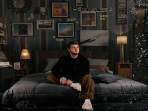 دانلود آهنگ You’ll Be Alright, Kid از Alex Warren با متن و ترجمه
