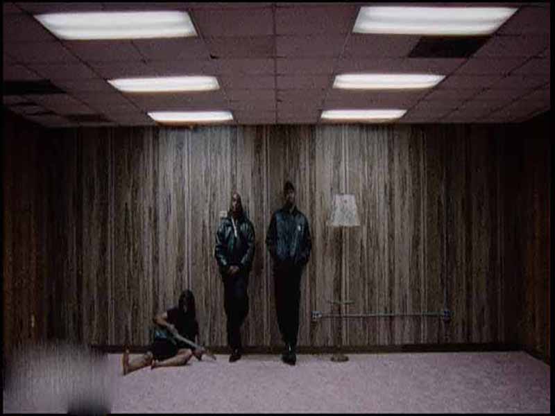 دانلود آهنگ Chains & Whips از Clipse و Kendrick Lamar با متن و ترجمه