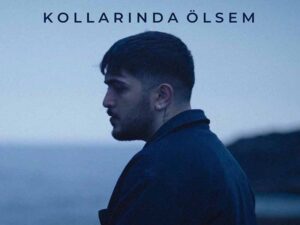 دانلود آهنگ ترکی Kollarında Ölsem از Hopera با متن و ترجمه