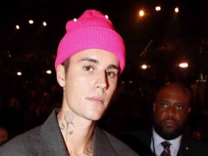 دانلود آهنگ ALL I CAN TAKE از Justin Bieber با متن و ترجمه
