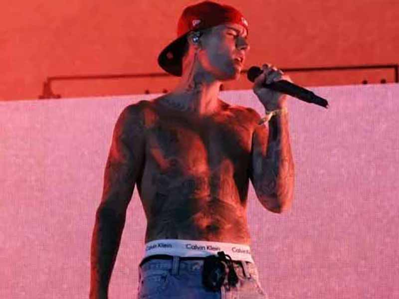 دانلود آهنگ ZUMA HOUSE از Justin Bieber با متن و ترجمه