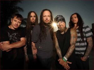 دانلود آهنگ Spike In My Veins از Korn با متن و ترجمه