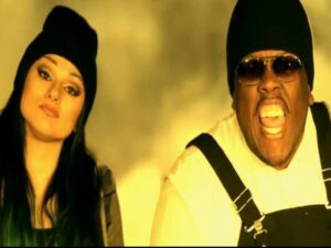 دانلود آهنگ Damage از Krizz Kaliko و Snow Tha Product با متن و ترجمه
