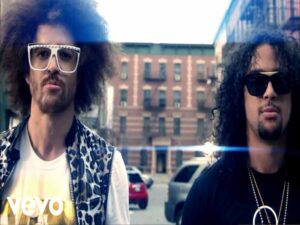 دانلود آهنگ Party Rock Anthem از Lauren Bennett و GoonRock با متن و ترجمه