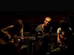 دانلود آهنگ TRASTEVERE از Maneskin با متن و ترجمه