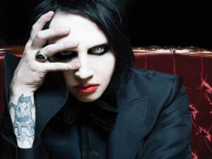 دانلود آهنگ The Beautiful People از Marilyn Manson با متن و ترجمه
