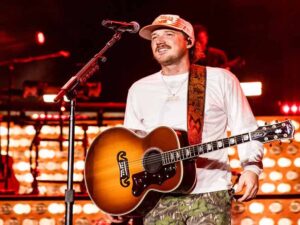 دانلود آهنگ I’m A Little Crazy از Morgan Wallen با متن و ترجمه