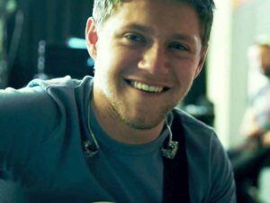 دانلود آهنگ Slow Hands از Niall Horan با متن و ترجمه