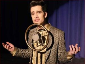 دانلود آهنگ Into the Unknown از Panic! At The Disco با متن و ترجمه