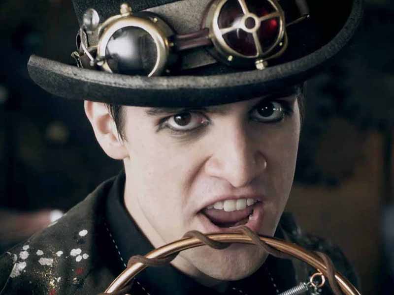 دانلود آهنگ The Ballad Of Mona Lisa از Panic! At The Disco با متن و ترجمه