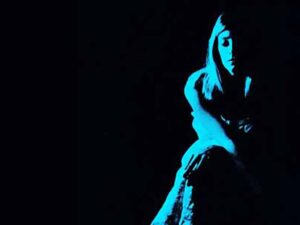 دانلود آهنگ The Blonde از TV Girl با متن و ترجمه