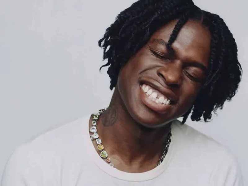 دانلود آهنگ Call On Me از Daniel Caesar با متن و ترجمه