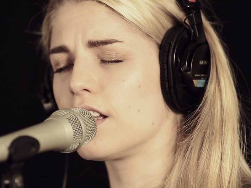 دانلود آهنگ Rooting For You از London Grammar با متن و ترجمه