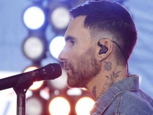دانلود آهنگ Love Is Like از Maroon 5 و Lil Wayne با متن و ترجمه