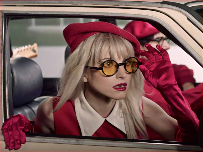 دانلود آهنگ Told You So از Paramore با متن و ترجمه
