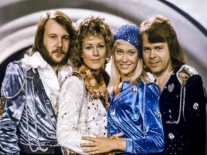 دانلود آهنگ Mamma Mia از ABBA با متن و ترجمه