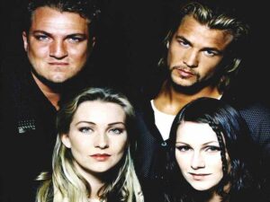 دانلود آهنگ Don’t Go Away از Ace of base با متن و ترجمه