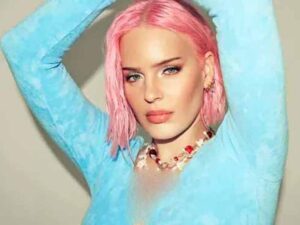 دانلود آهنگ Who I Am از Anne Marie با متن و ترجمه