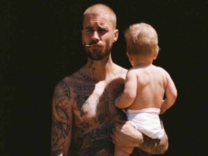 دانلود آهنگ EVERYTHING HALLELUJAH از Justin Bieber با متن و ترجمه
